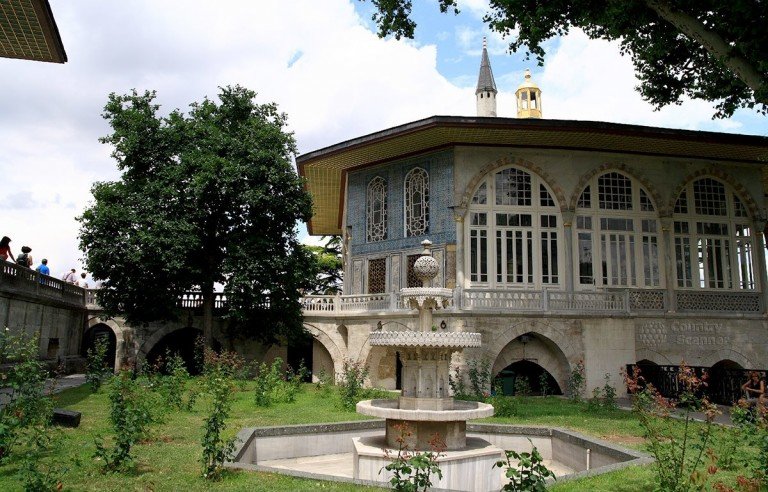Дворец Топкапы - главная резиденция Султанов 
